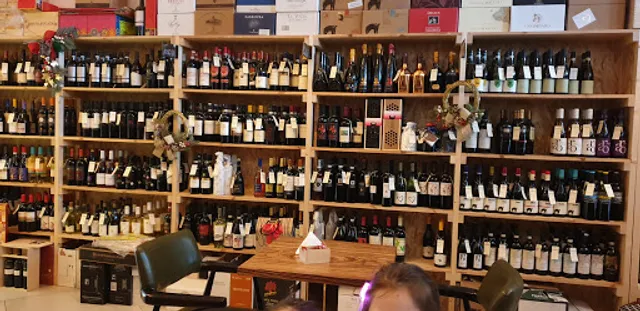 Gustabacco, Bar, Enoteca e Bistrot