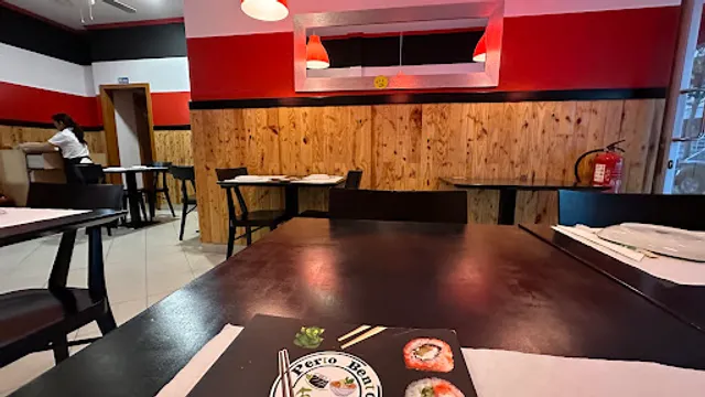 Perto Bento (Sushi & Thai)