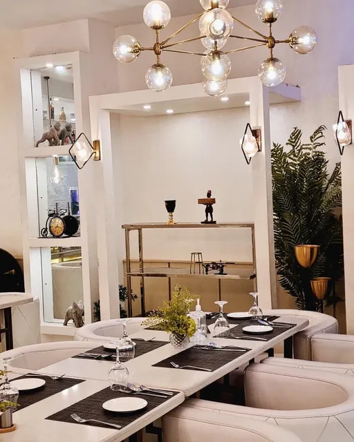 BrookLounge Restaurant