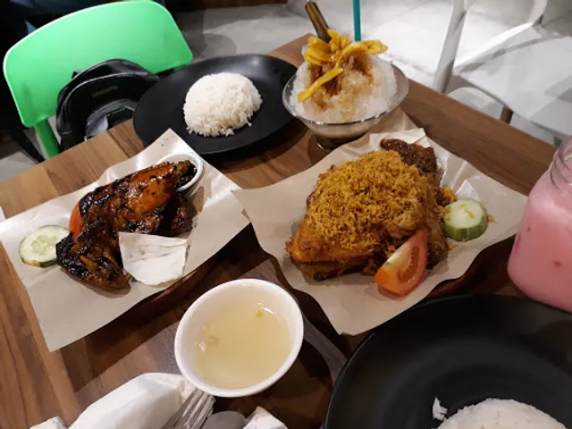 Ayam Penyet President - Century Square Tampines