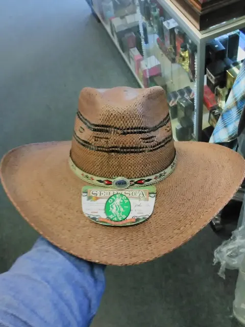 Eduardo's Department Store