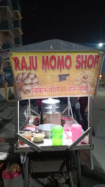 Raju Momo Shop