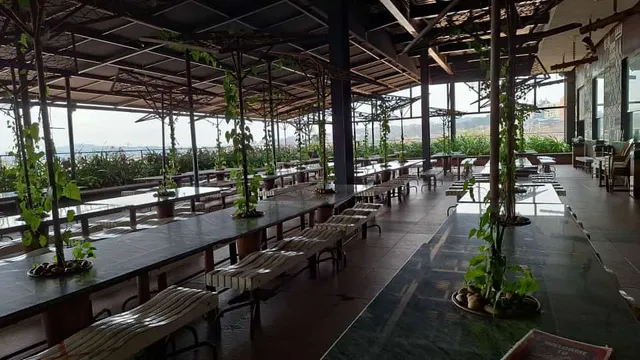 Food magic restaurant