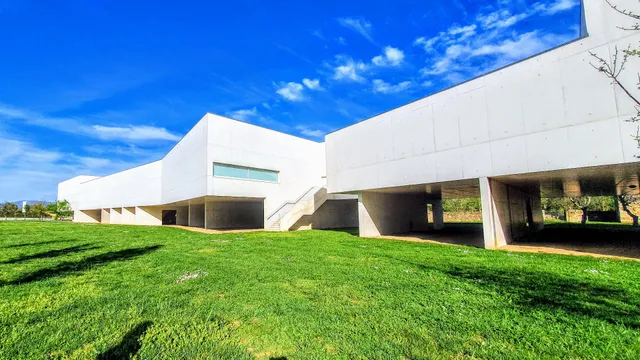 Museu de Arte Contemporânea Nadir Afonso