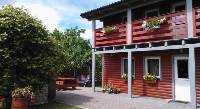 Zaļie Ābolīši, viesu nams