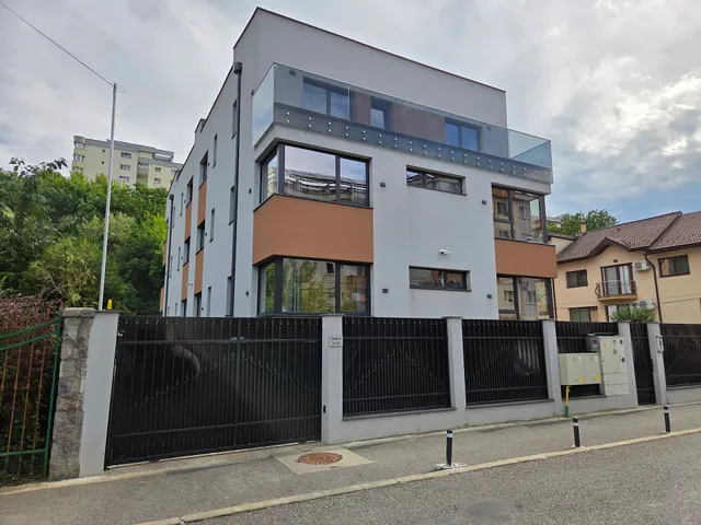 Royal Maison Apartments