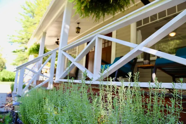 Ms. Bessie's Bungalow