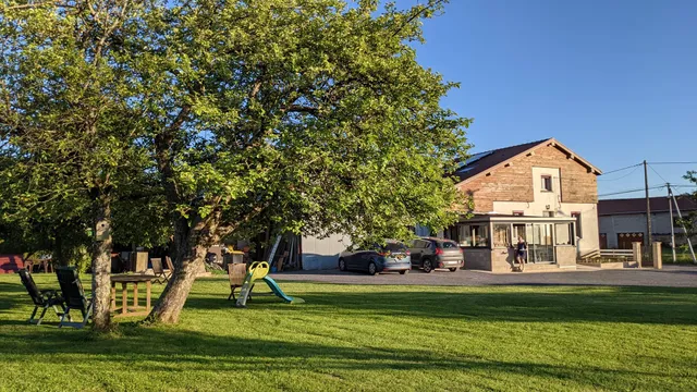 Aux trois petites notes