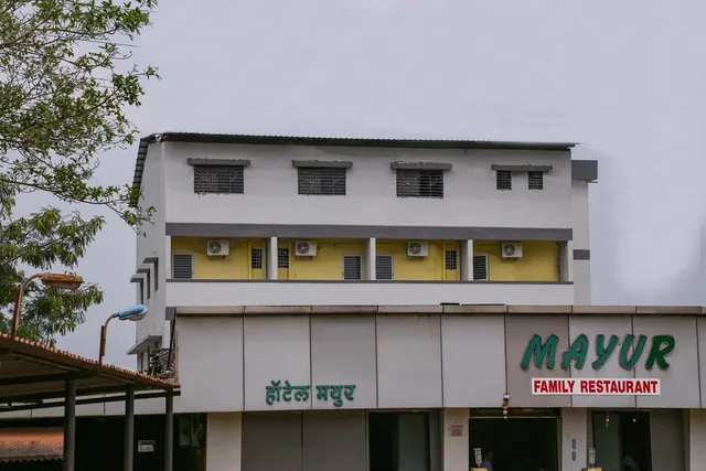 OYO Flagship 22066 Hotel Mayur