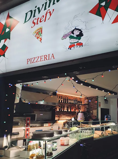 Pizzeria Artesanal Divina Stefy