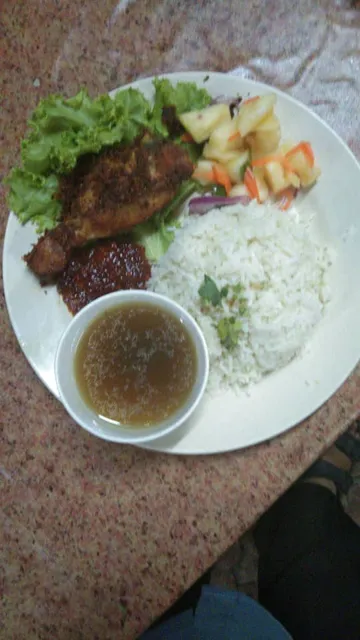 Pak Din Char Kuew Teow