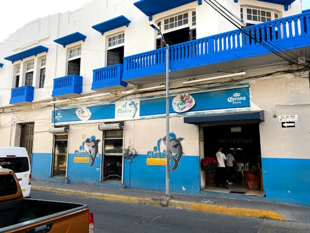 El Tiburón Cocteles y Mariscos