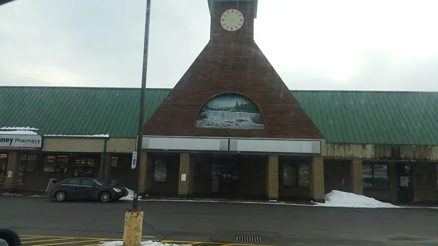Headwaters Plaza