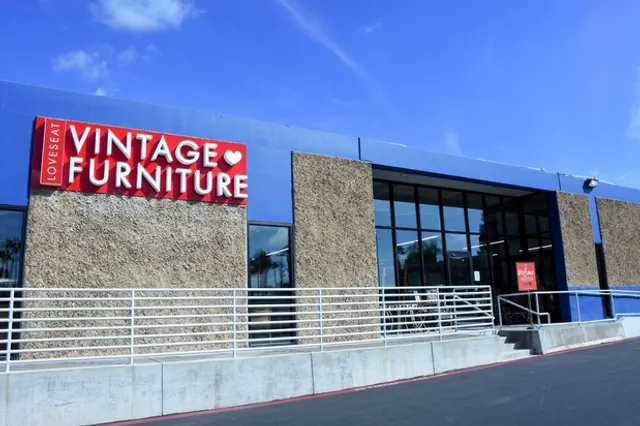 Loveseat Online Furniture Auction San Diego