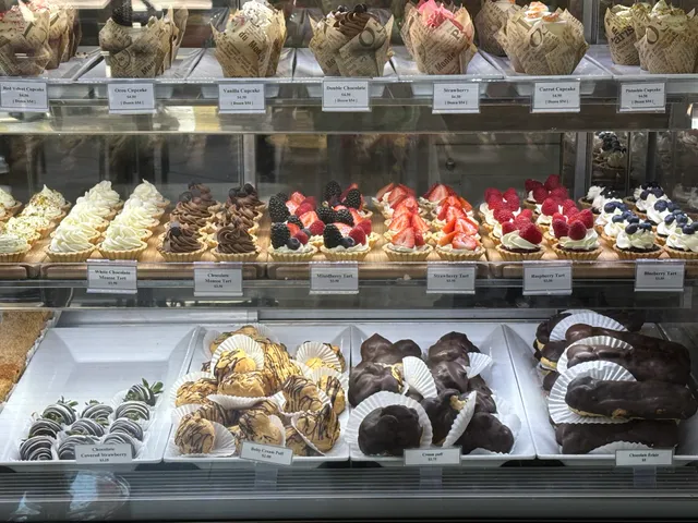 Mr. Baker Finest Bakery & Cafe