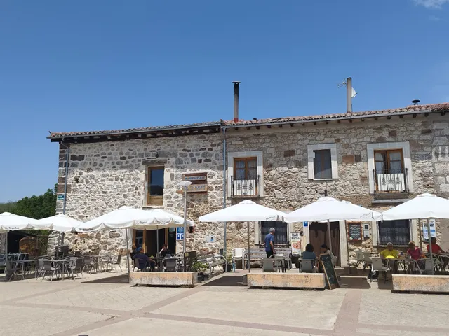 Albergue de peregrinos de San Juan de Ortega