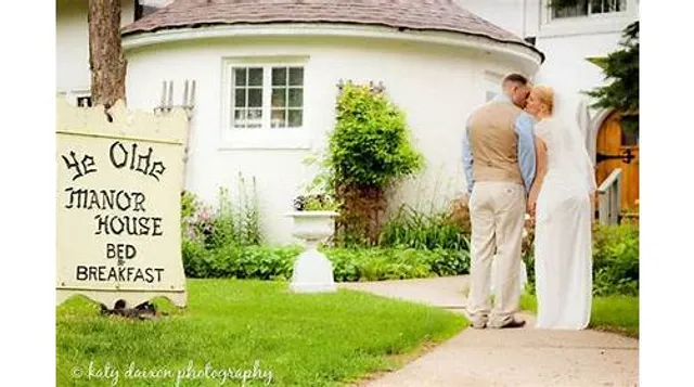 Ye Olde Manor House Bed & Breakfast