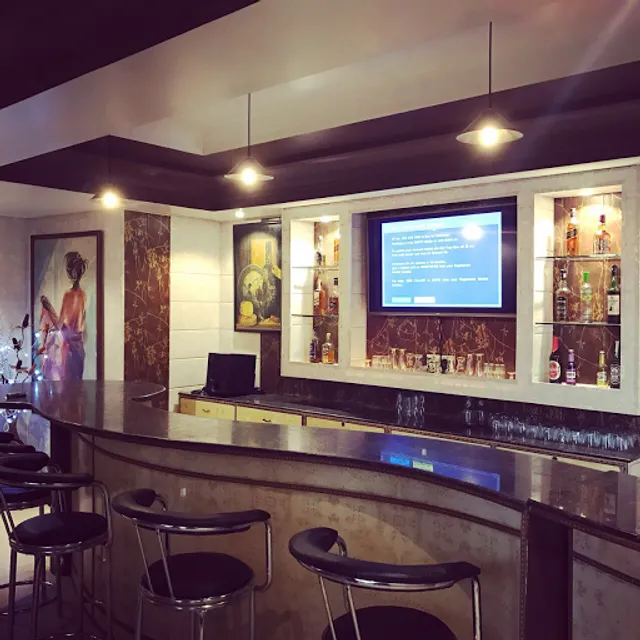 CELEBRATION Cafe & Lounge