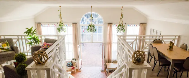 The Table Coffee & Books