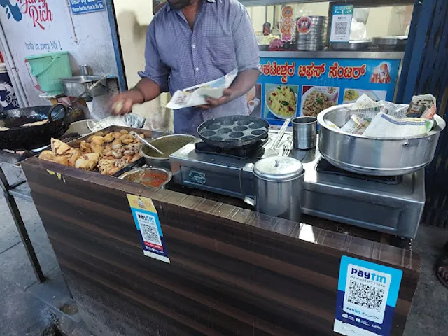 Sri Sai Tiffin center