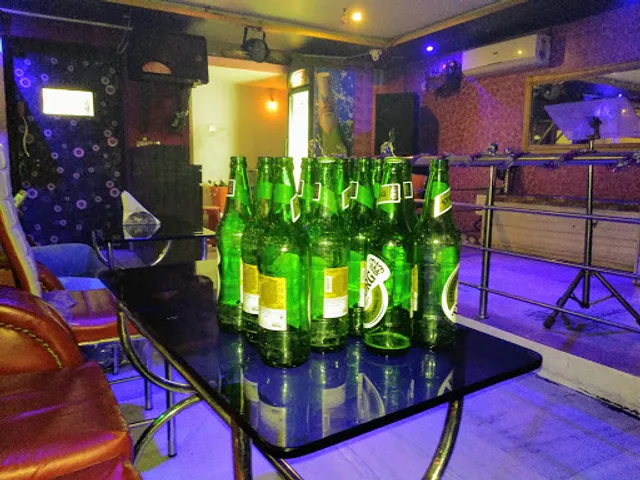 Hotel Xpress Inn Resto-Bar