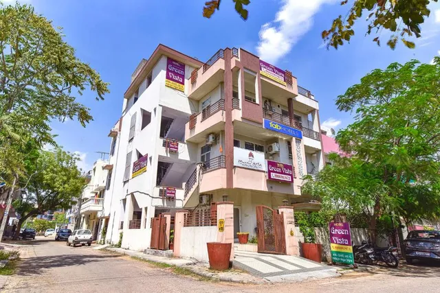 FabHotel Green Vista - Hotel in Malviya Nagar, Jaipur