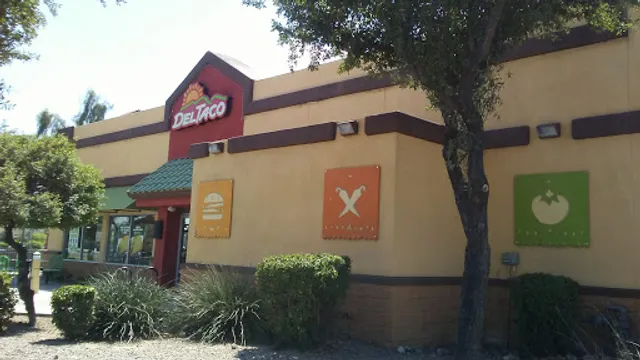 Del Taco