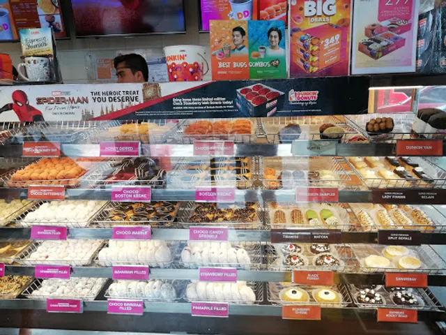 Dunkin' - Poblacion