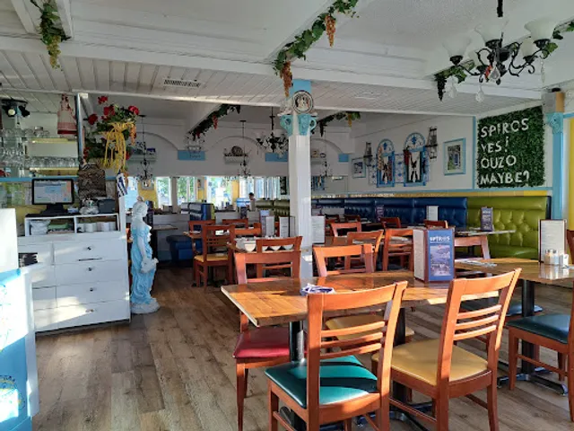 Spiros Pizza on 17th Calgary