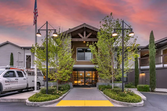 Best Western Plus Stevenson Manor