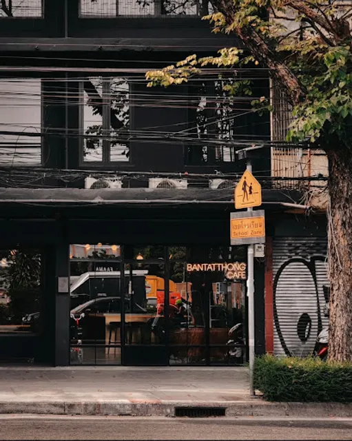Bantatthong Café