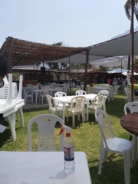 Recreo Ecoturístico Catamarán