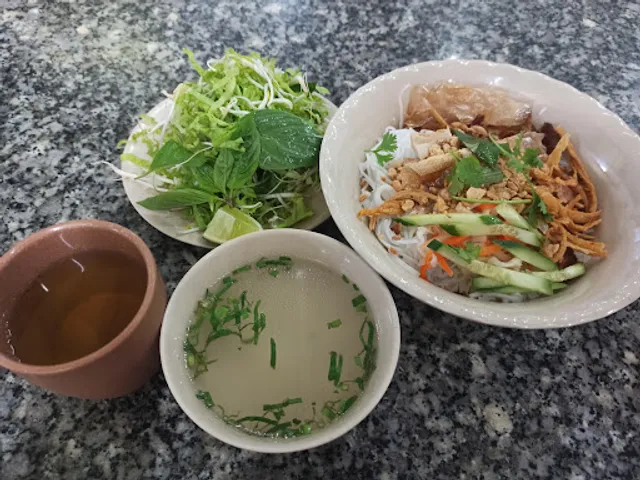 Quán Chay Chân Nguyên