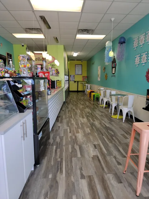 Sweet Swirl Frozen Yogurt