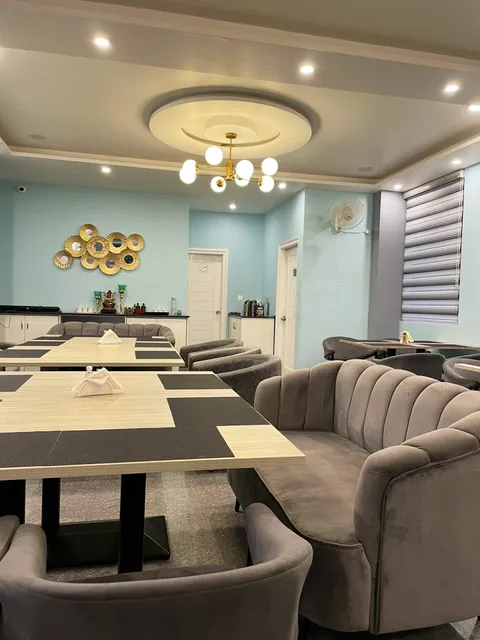 Uptown Cafe and Restaurant