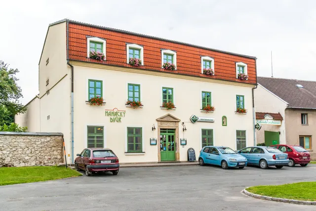 Hanácký Dvůr