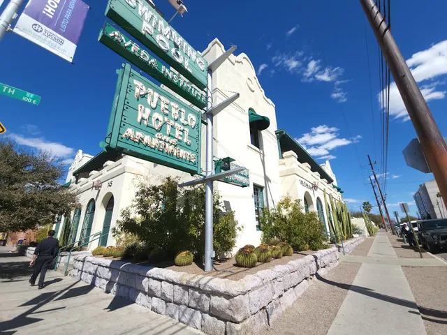 Pueblo Hotel and Apartments