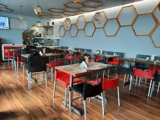 Kundan's - Sweets, Namkeen & Restaurant