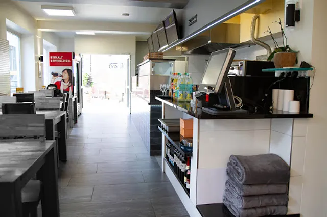 City-Imbiss (Lütfü Bangus)