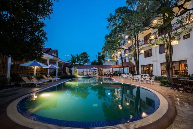 Angkor Hotel