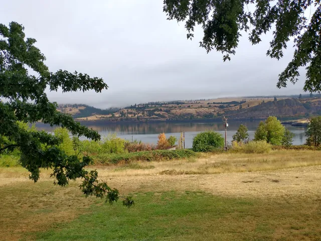 Memaloose State Park campground