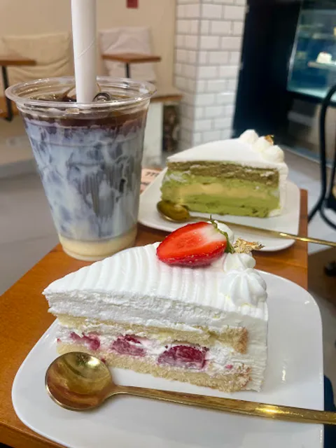 Mama Lin Pâtisserie & Bubble tea - 以佳甜品