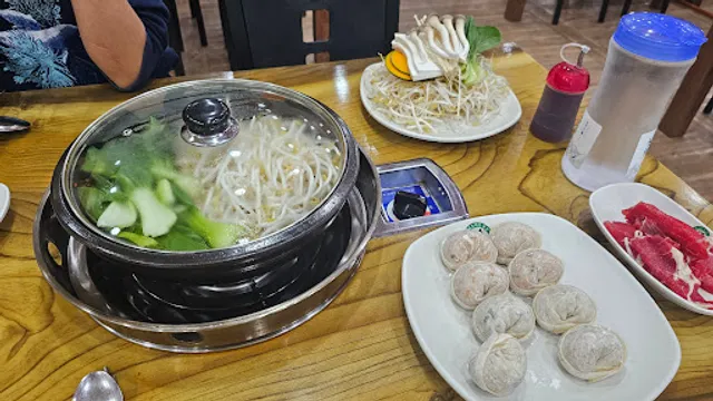 Seonggyeong Dumpling Specialty Restaurant Sintanjin Branch