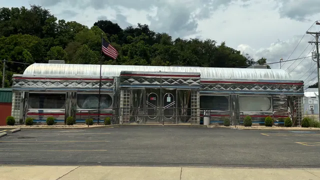 Diner 23/ Maddy's Diner 23, LLC