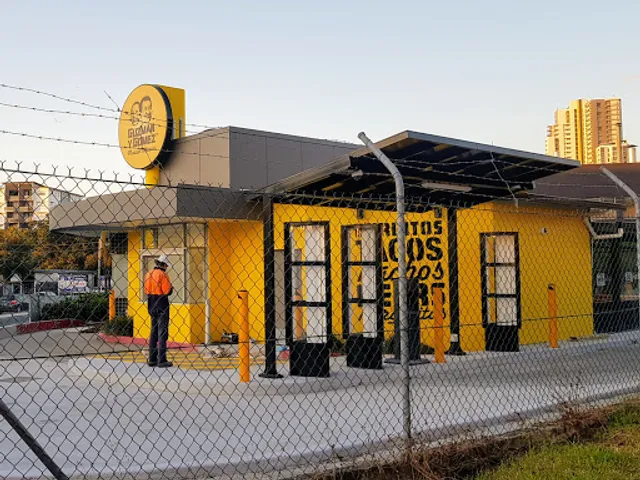 Guzman y Gomez - Bowen Hills