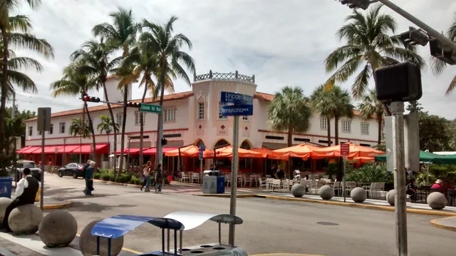 Lincoln Road Mall