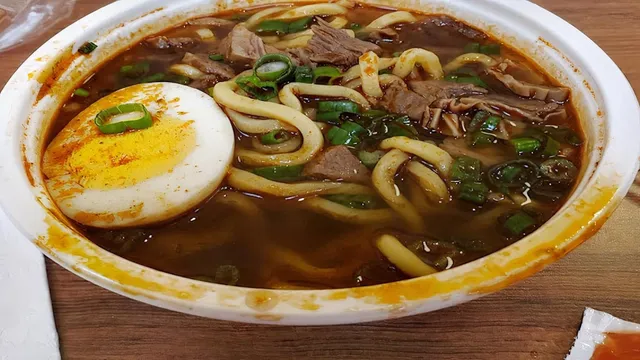 Yeung's Lotus Express