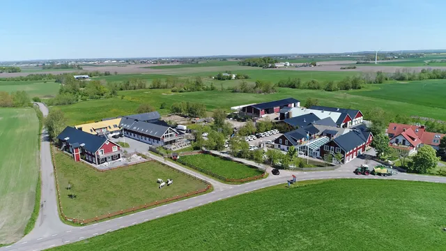 Lanthotell Lögnäs Gård