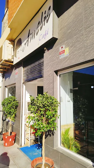 Amelie Café And Cakes