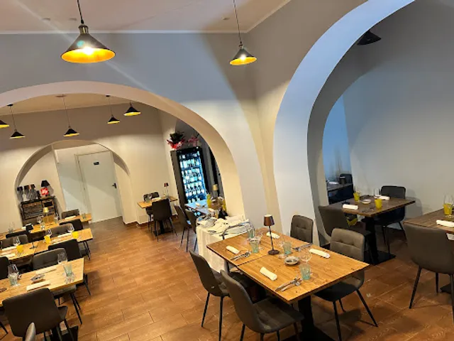 Contrasto Ristorante